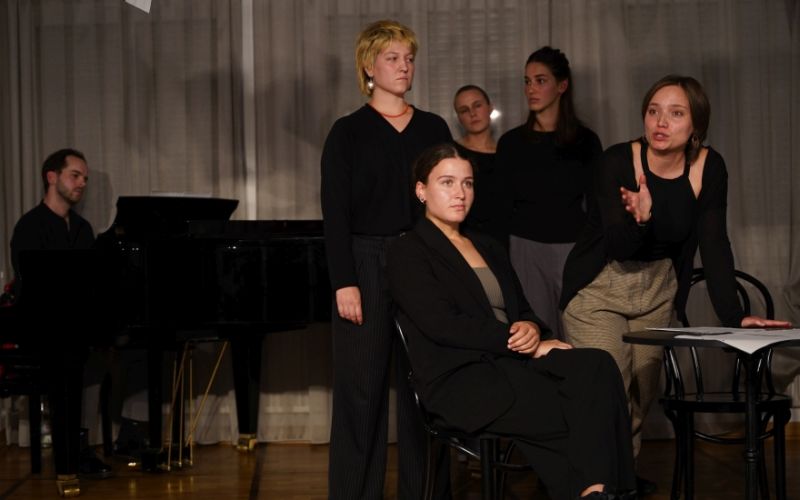 Die Studierenden der HMDK Stuttgart lasen und rezitierten.