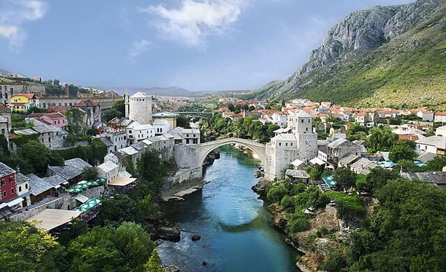 Die wieder aufgebaute Brücke in Mostar
