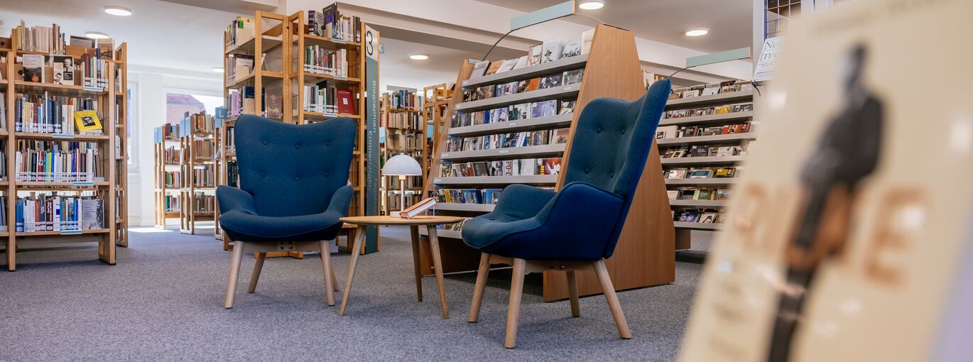 Die Bibliothek im 4. Stock des Hauses der Heimat